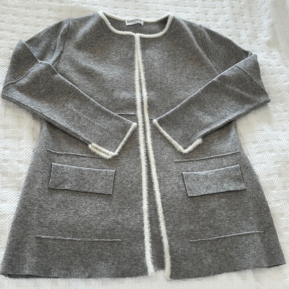 Open, blazer style sweater - Picture 1 of 5